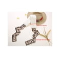 thumbnail image 3 of INSPIRE CHIC Bufanda de Cuello de Piel Sintética con Cintas de Leopardo para Mujeres Blanca, 3 of 5