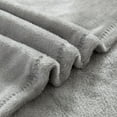 thumbnail image 3 of Couverture jetée peluche Mainstays gris, 3 of 6
