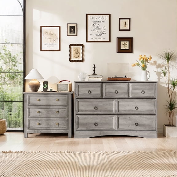 Holliwill Farmhouse Bedroom 2 Pieces Set, Wide 7 Drawer Dresser and 3 Drawer Nightstand with Open Shelf & Charging Station, Chest of Drawers for Bedroom, Grey