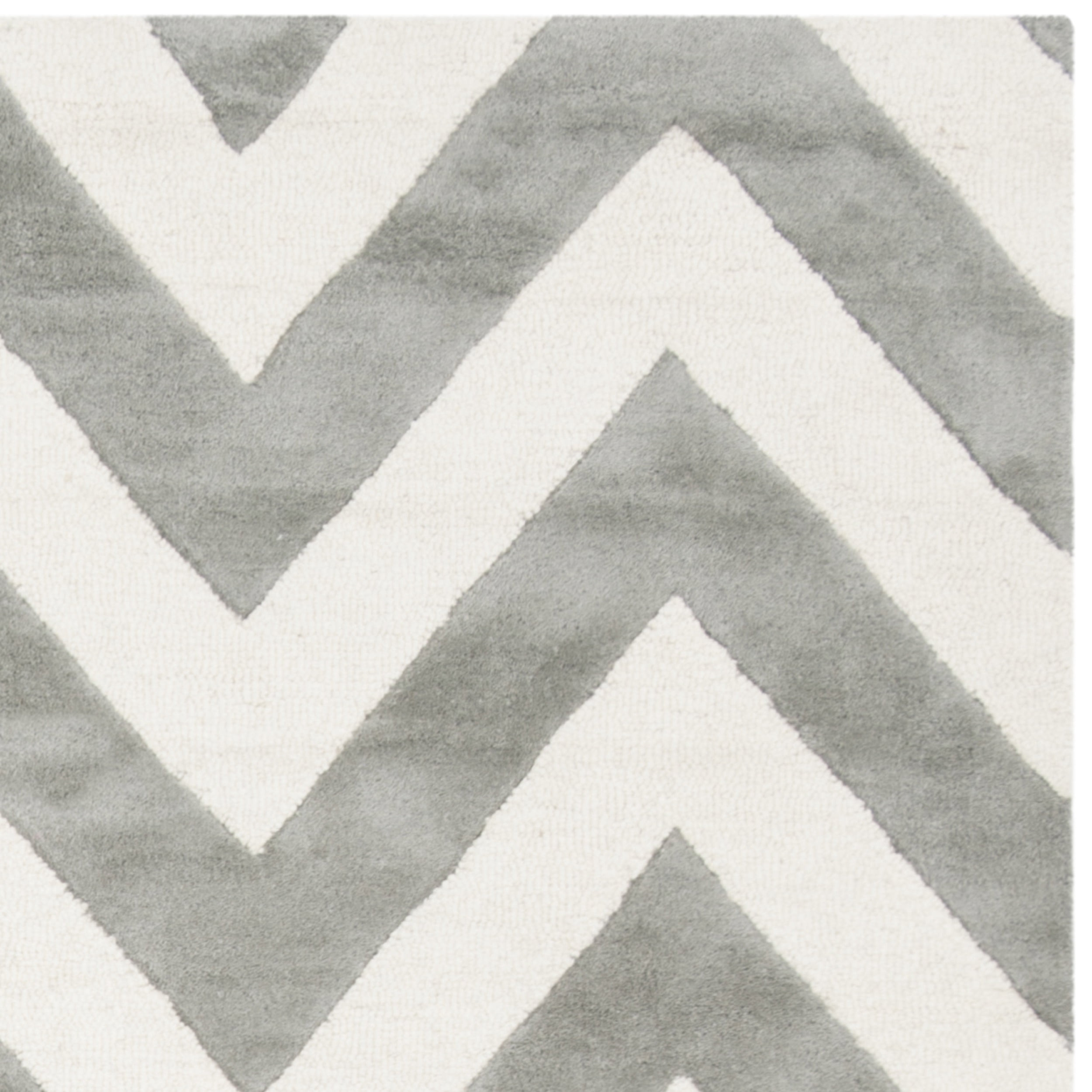 SAFAVIEH Kids Basic Chevron Wool Area Rug, Grey/Ivory, 5' x 7'