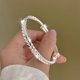 thumbnail image 4 of Pulsera con diseño de orejas de color liso, joyería de moda de tamaño ajustable, material de acero inoxidable duradero, para uso diario de mujer, diseño elegante y ligero, ideal como regalo, 4 of 4