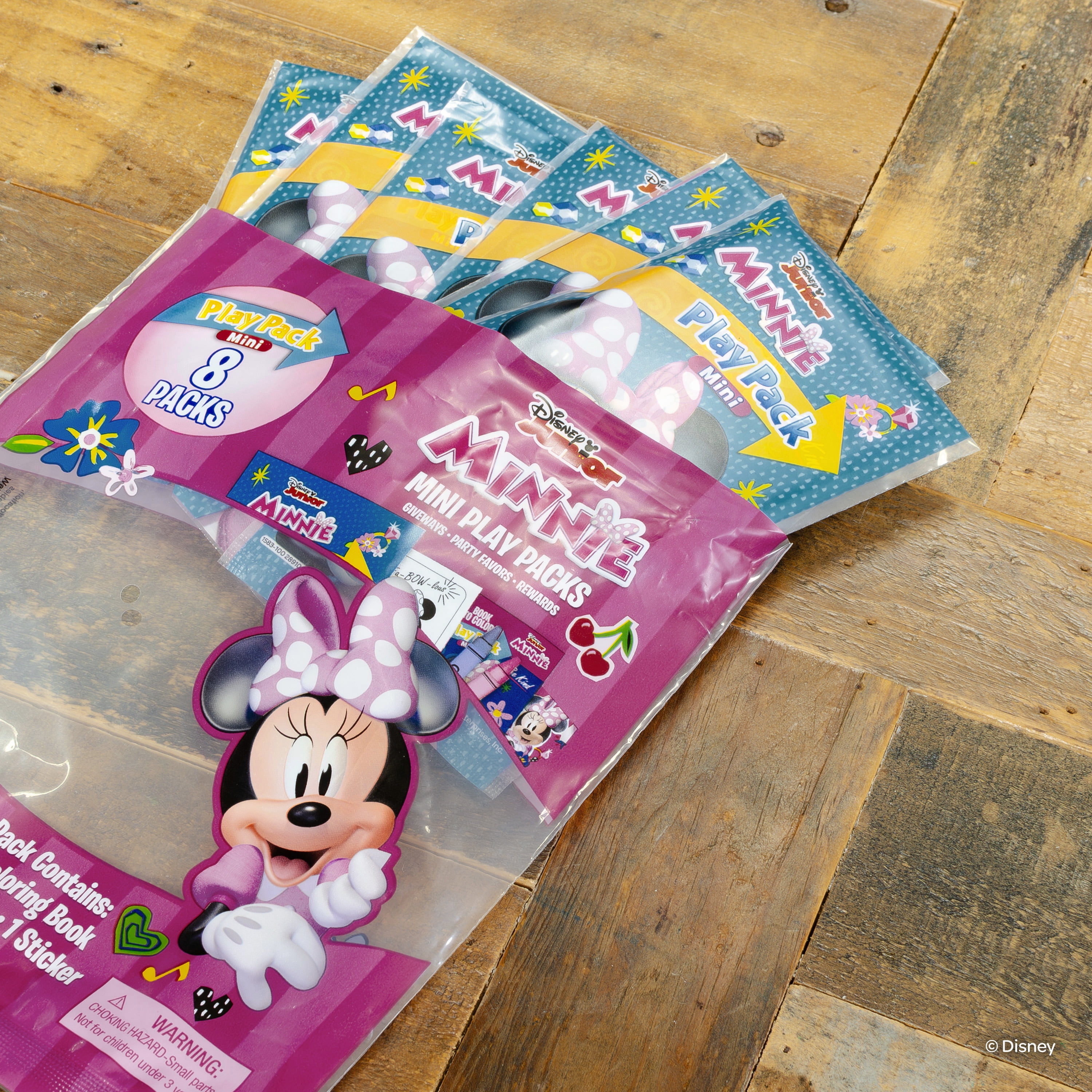 Disney Minnie Mouse 8 Count Mini Play Pack with Small Coloring Book and Crayons, Paper Party Favors