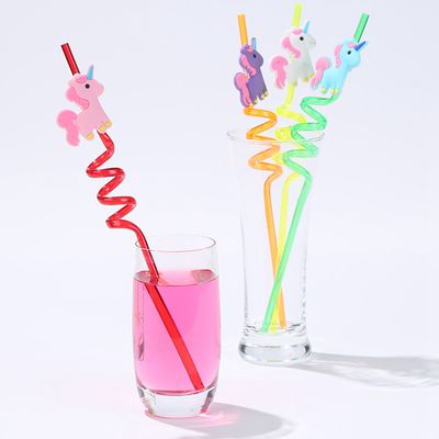 Akoada 4pcs Plastic Curled Straw Twisted Cartoon Unicorn Animal Plastic Art Straw Children Party Supplies