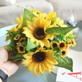 thumbnail image 4 of Ramo de girasoles artificiales con jarrón de plástico, flores amarillas de imitación, bonsái de metal en maceta para decoración de hogar, oficina, fiesta, boda, 4 of 7