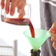 thumbnail image 3 of Juego de embudos de plástico de varios tamaños y colores del arcoíris, ideales para botellas y latas de cocina, versátiles y de boca ancha, 3 of 8