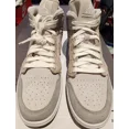 thumbnail image 3 of Ni - ke Ni - ke Air Jordan 1 Mid SE Particle Grey DO7139-002 Women's 12 Men's 10.5, 3 of 5