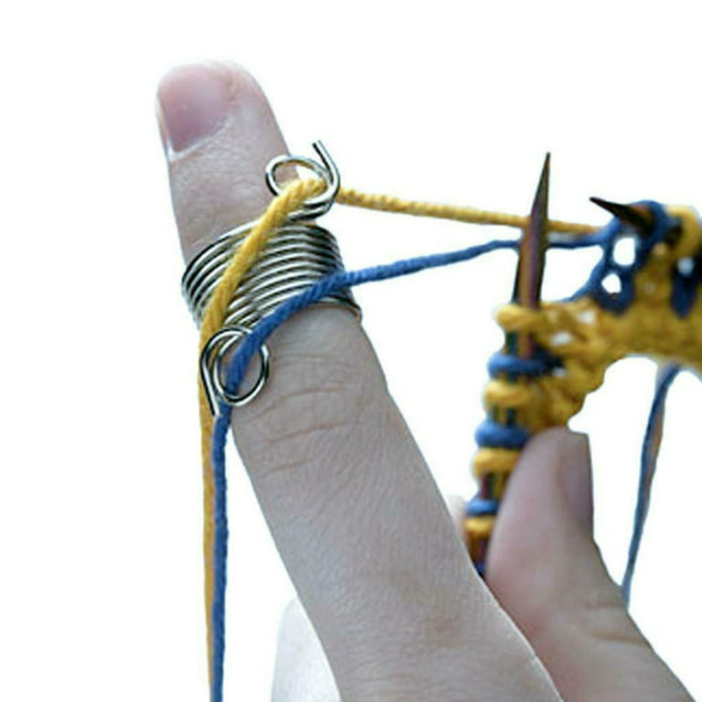 TUFAFI 2pcs Adjustable Knitting Ring Metal Crochet Loop Ring Yarn Guide Finger Holder Knitting Thimbles for Crochet Knitting Accessories Tools