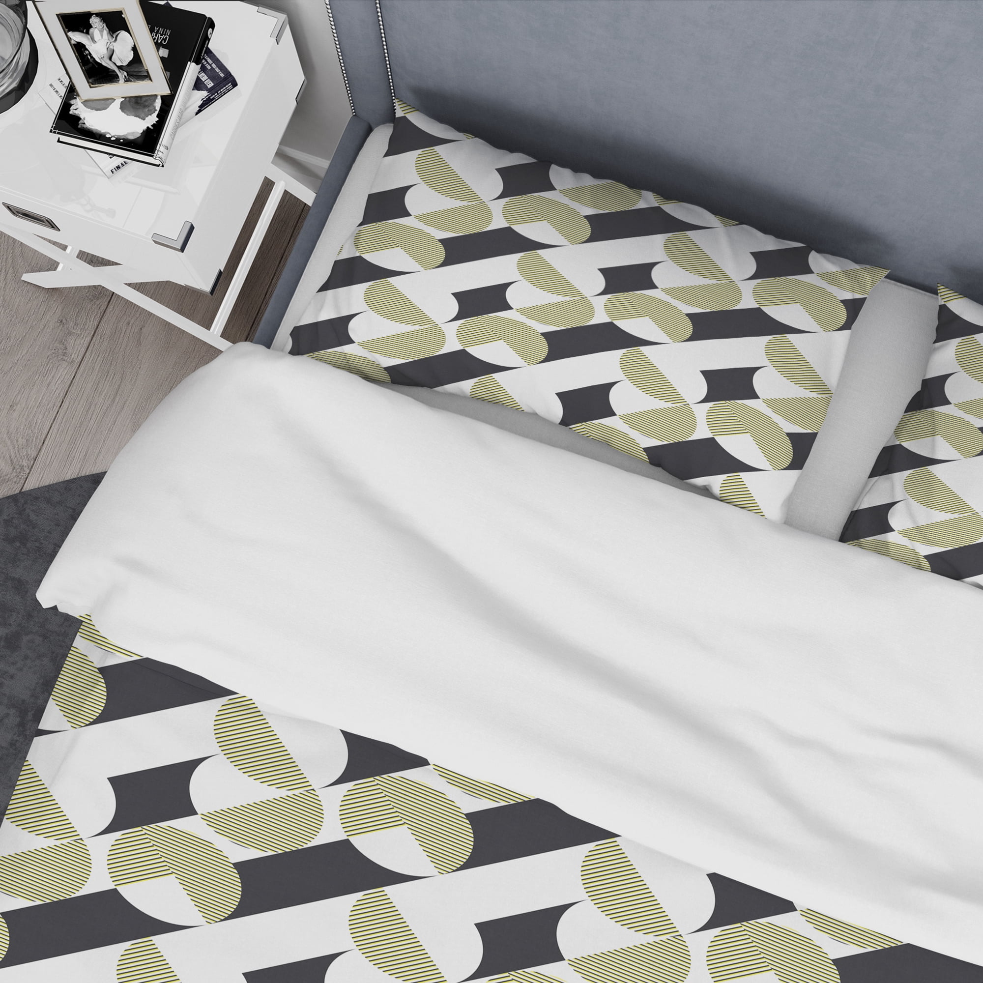 Designart 'Circular Abstract Retro Geometric II' Mid-Century Modern Duvet Cover Set