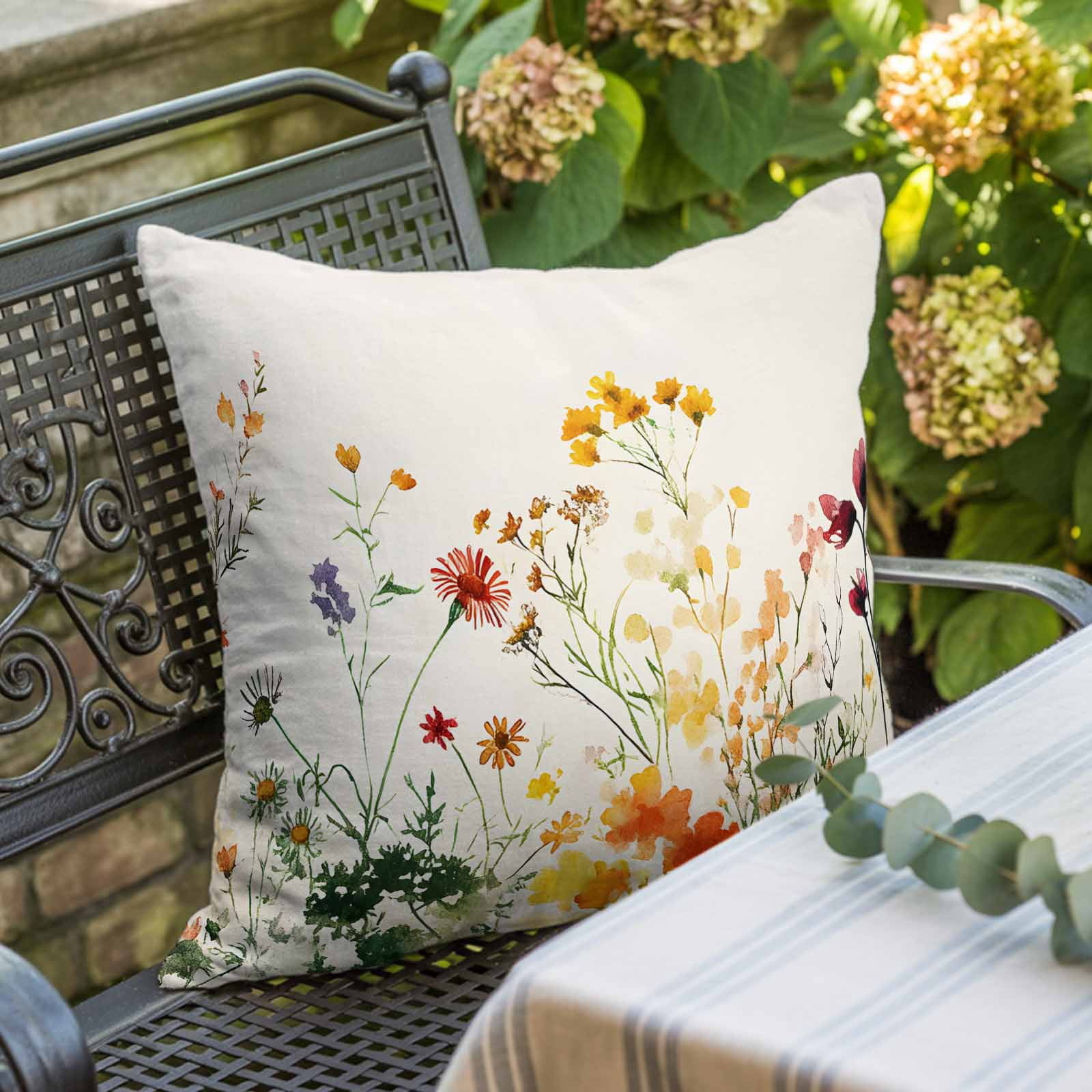 Pillow Covers 26x26 Inch, Beige Floral Spring Linen Pillowcase with Invisible Zipper, Vintage Farmhouse Flowers Decorative Throw Pillow Covers Cushion Case for Couch Sofa Bed Living Room