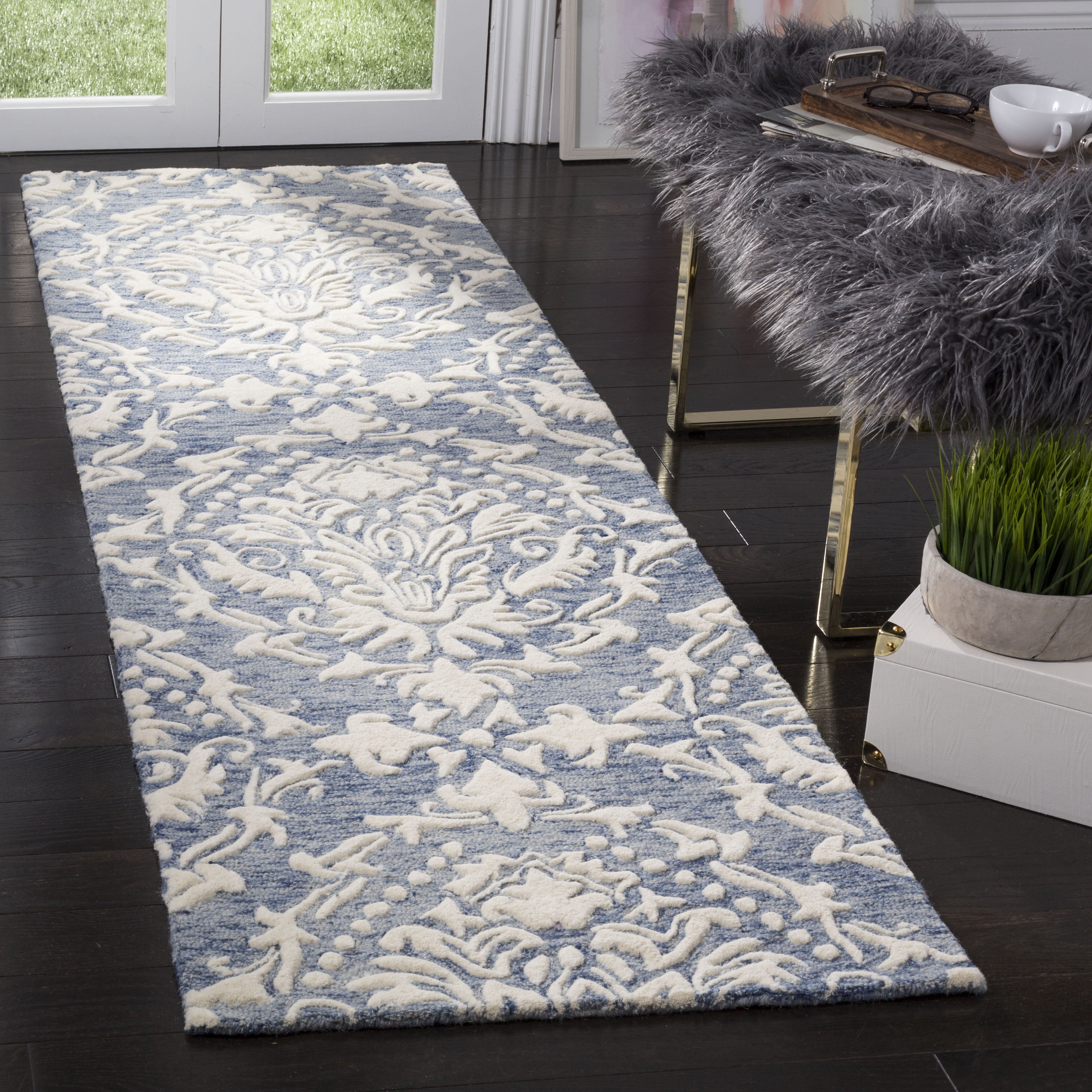 SAFAVIEH Blossom Kestrel Geometric Wool Runner Rug, Blue/Ivory, 2'3" x 10'