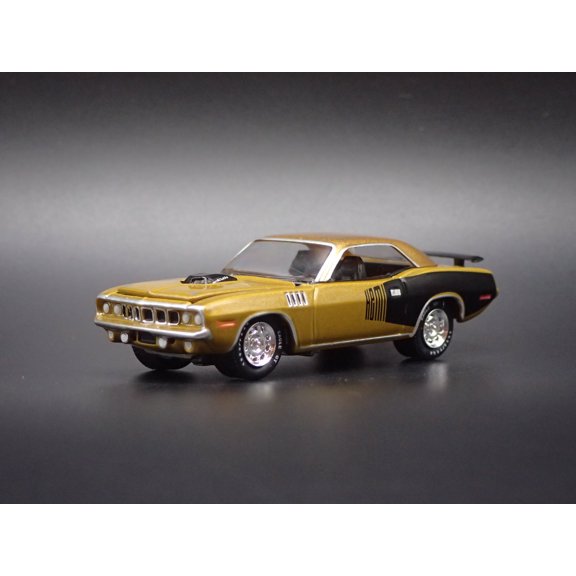 Open Box 1971 71 PLYMOUTH HEMI CUDA GOLD 1:64 SCALE COLLECTIBLE DIORAMA DIECAST MODEL CAR