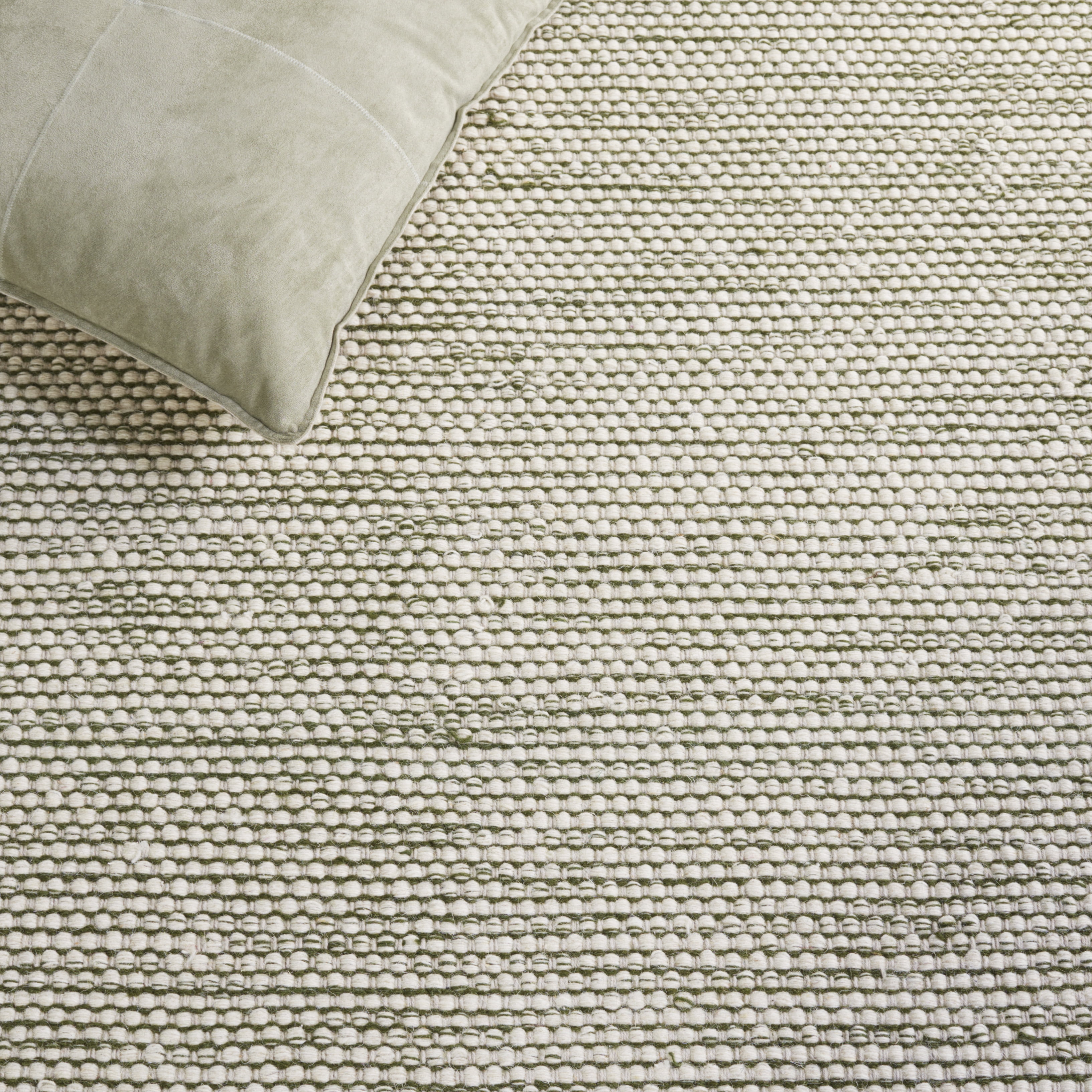 SAFAVIEH Natura Mellony Solid Area Rug, Green/Ivory, 4' x 6'