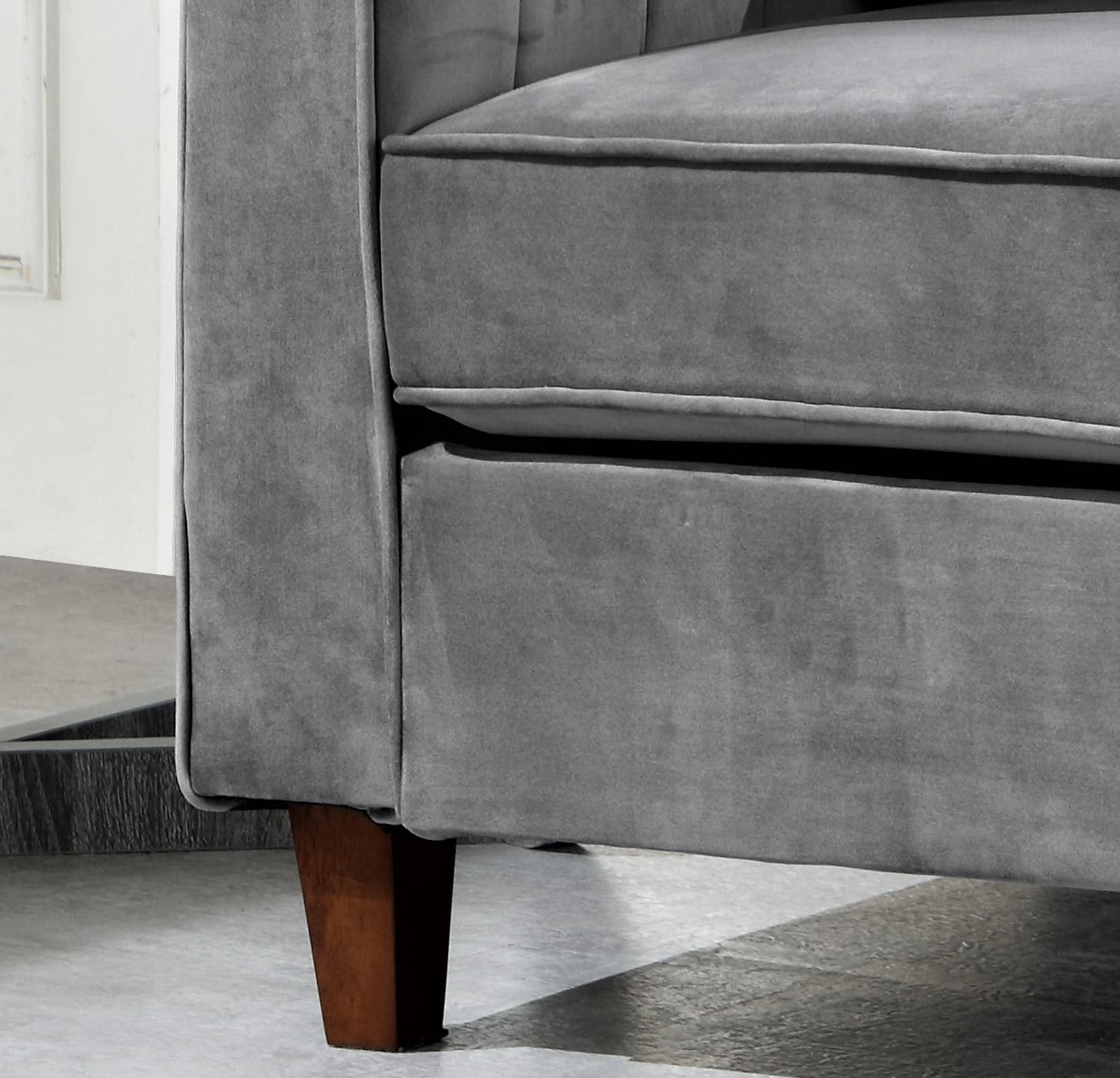 Arcola 32"Rolled Arm Chair