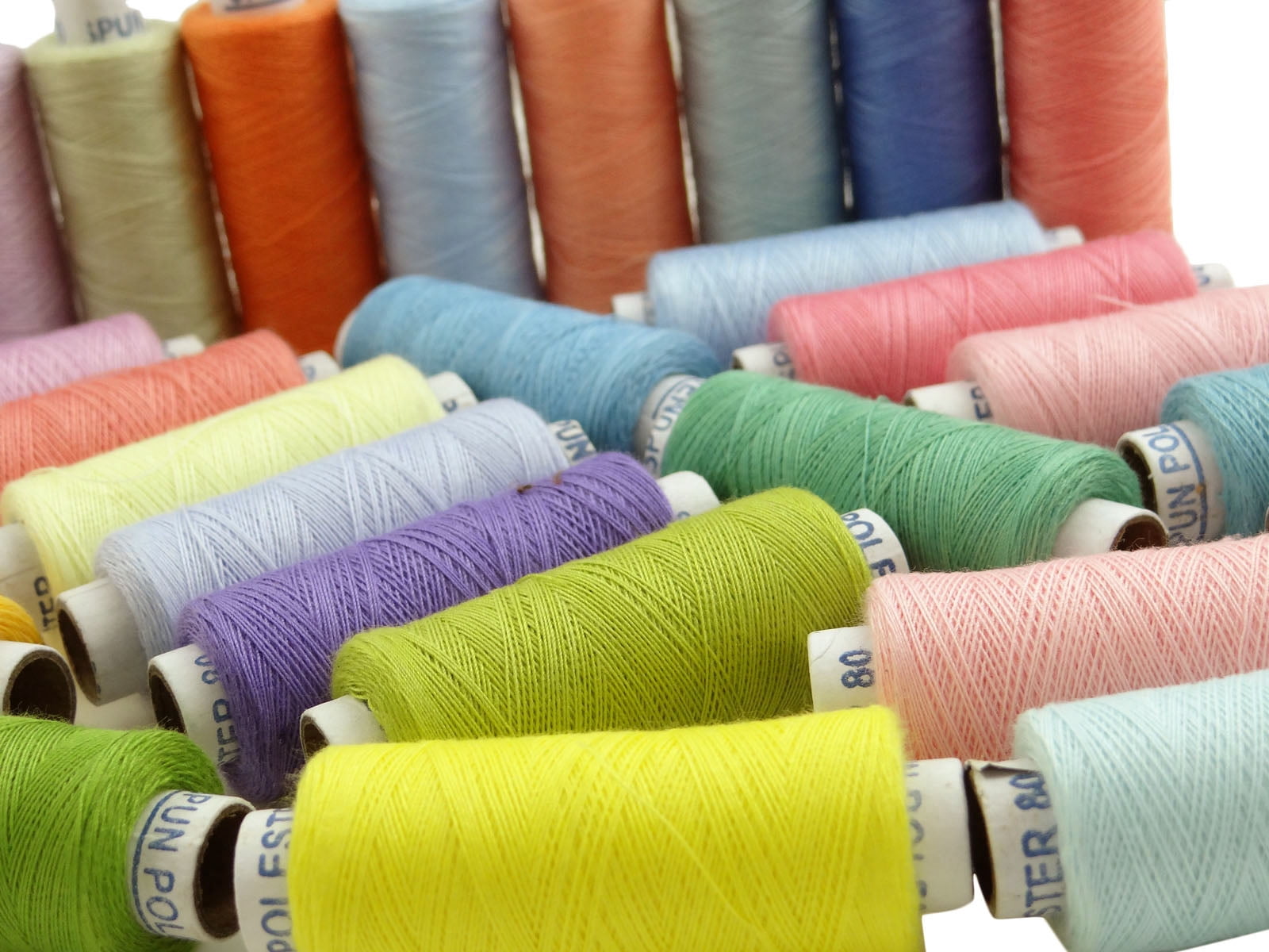Indian Pink Cotton Sewing Quilting Machine Stitching Thread 300 mtr