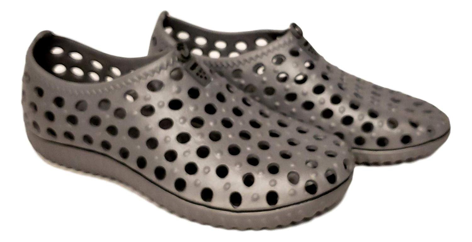 water shoes for teens
