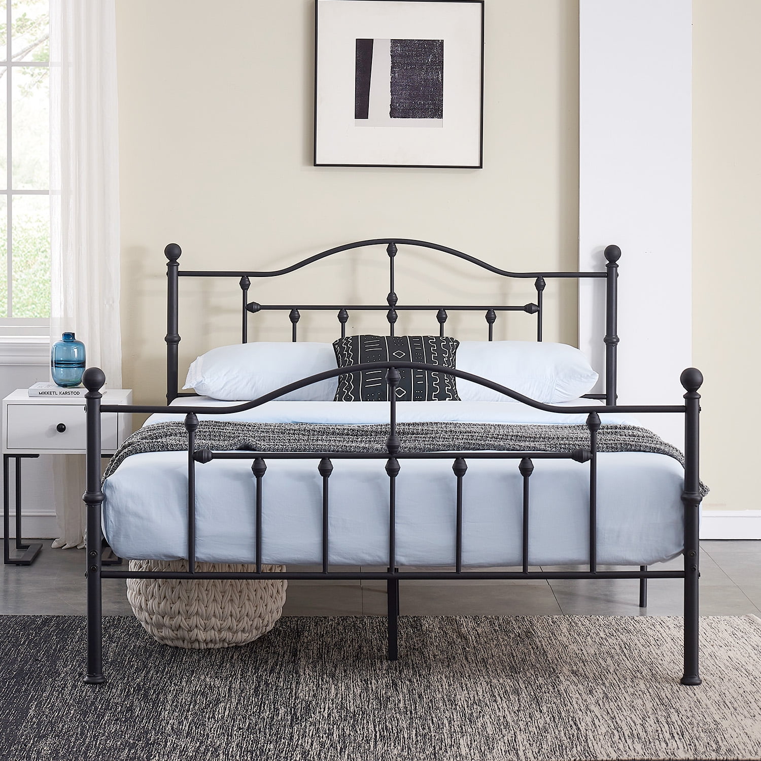 Vecelo Full Size Vintage Victorian Black Metal Platform Bed Frame With