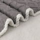 thumbnail image 4 of Manta Reversible para Perros y Gatos Grandes | Protector de Sofá Impermeable | Manta Lavable a Máquina | Tela Gris, 4 of 6