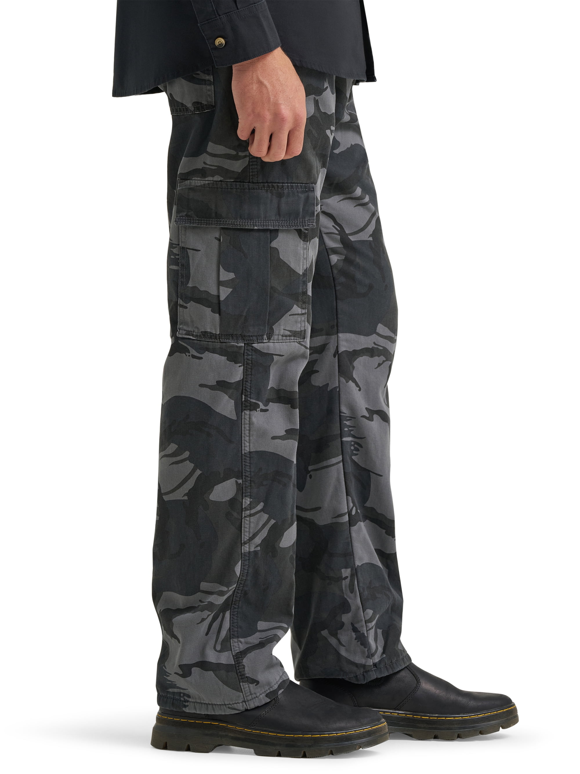 Wrangler Men's and Big Men's Relaxed Fit Fleece Lined Cargo Pant 29X30-48X30