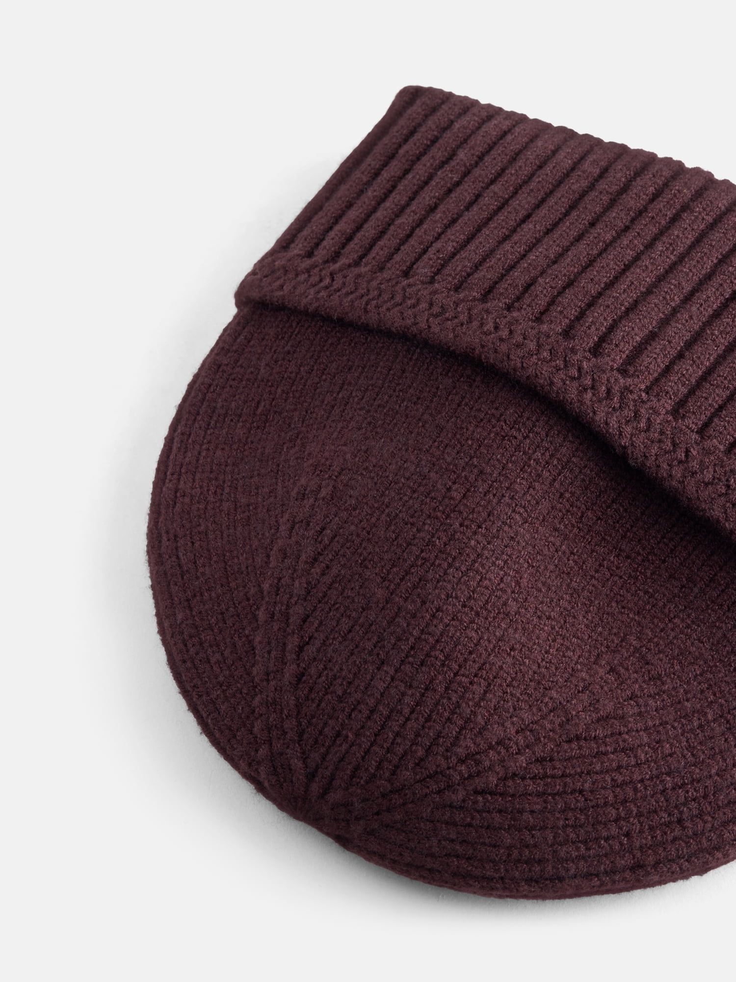 Scenario Women's Ribbed Beanie, Carob