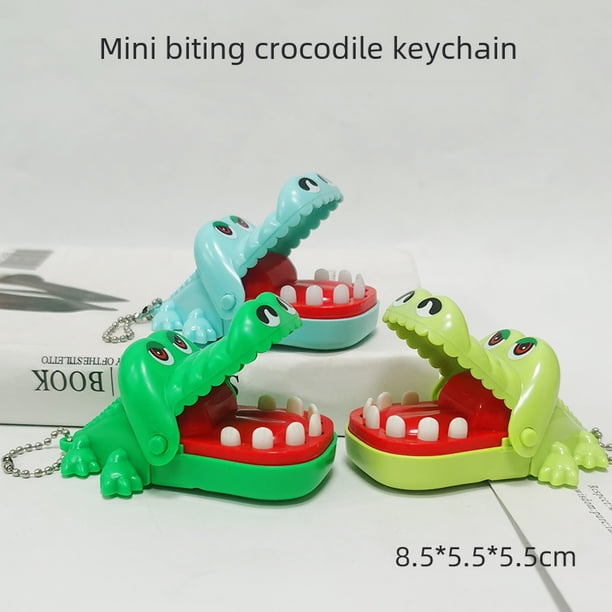 Cocodrilo mordedor de mano, mini cocodrilo mordedor de mano con llavero, pequeño regalo, cocodrilo pequeño mordedor de mano, juguete, cocodrilo entero