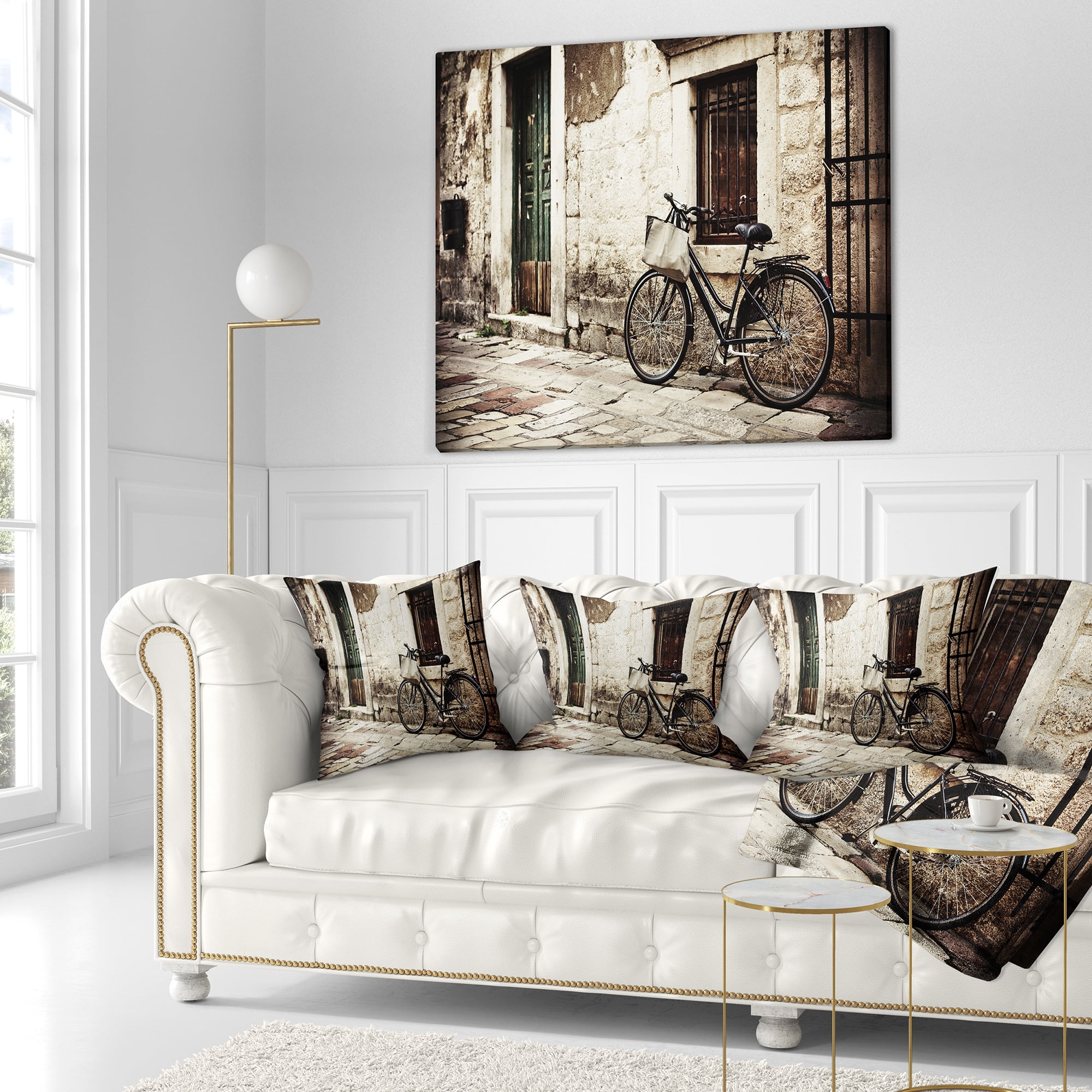 Designart Bicycle with Shopping Bag - Landscape Photo Throw Pillow - 16x16