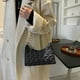 thumbnail image 5 of Nuevo bolso de mano tipo baguette de cuero artificial con contraste de diamantes y un solo hombro debajo del brazo, 5 of 5