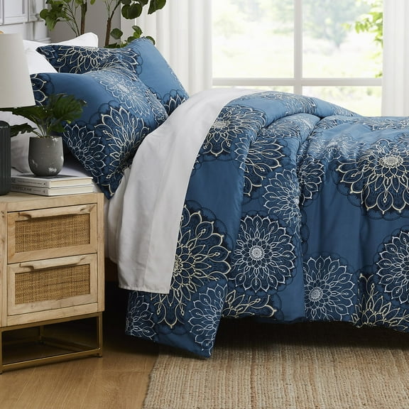 Midnight Floral Oversized Premium Collection Duvet Cover Set