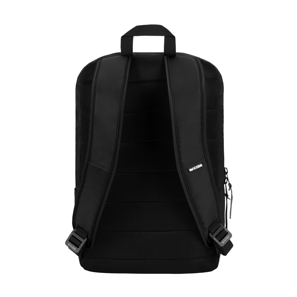 incase compass dot backpack