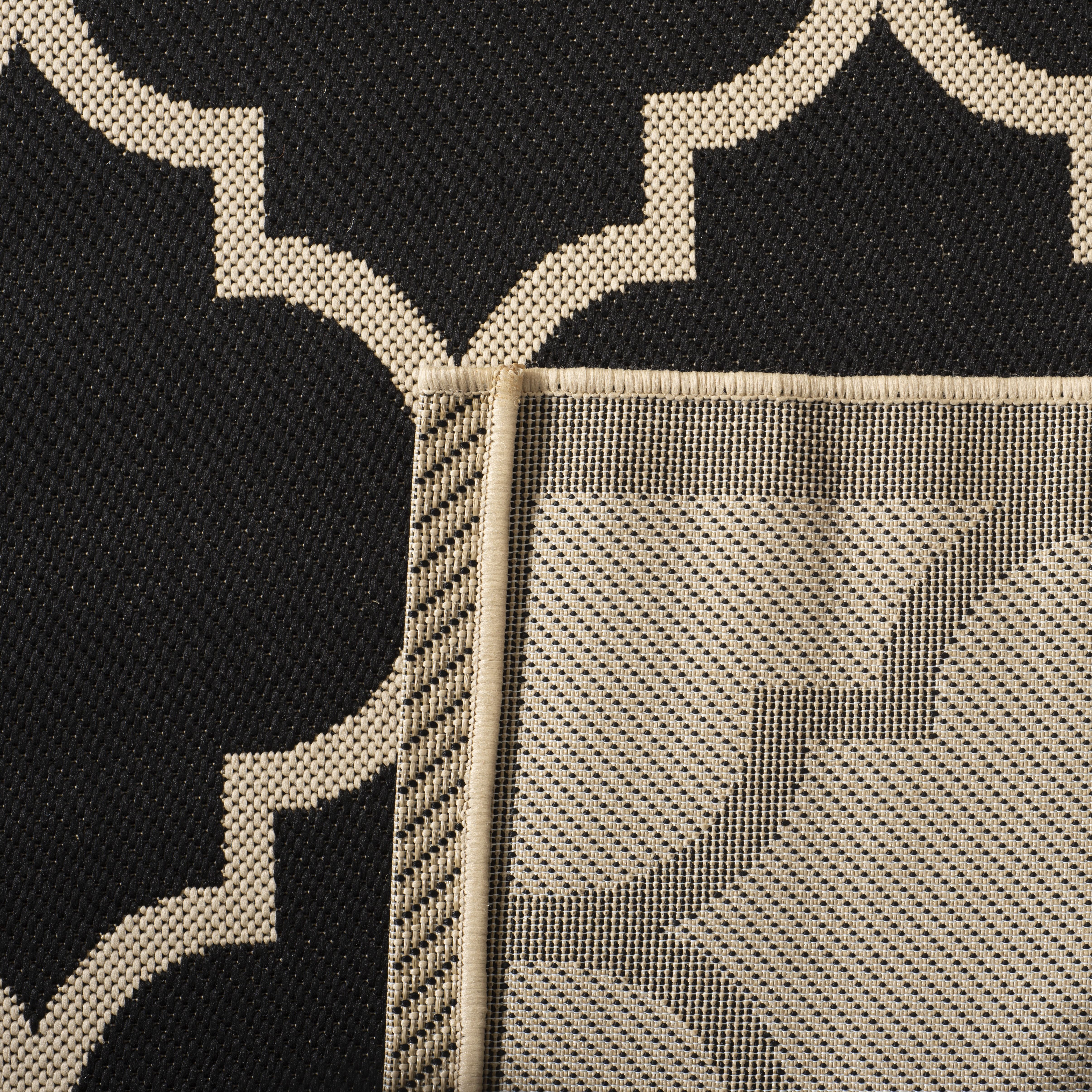 Safavieh Courtyard Alyssa Geometric Indoor/Outdoor Runner Rug, Black/Beige, 2'3" x 8'