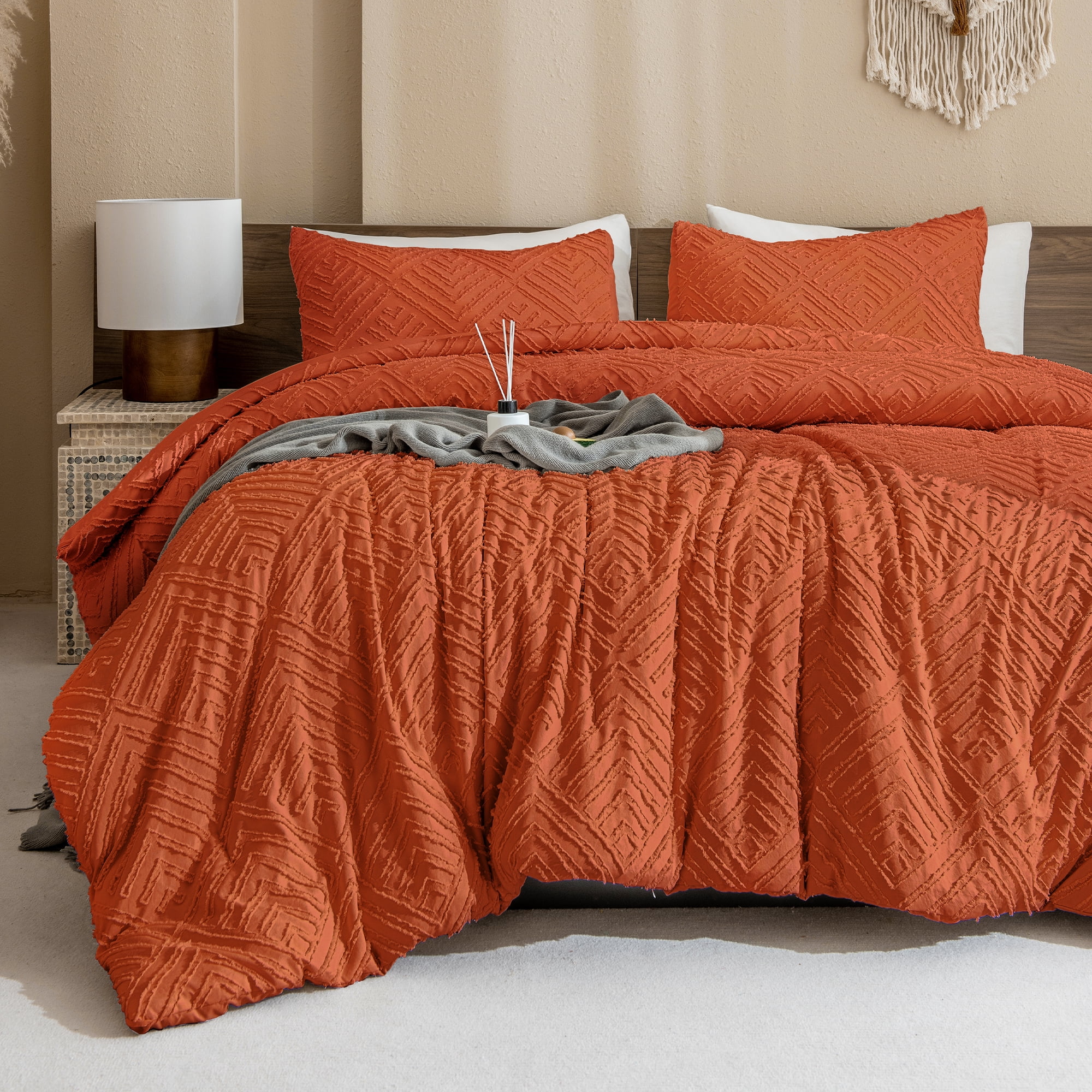 ANGENIA Queen Size Comforter Set Burnt Orange, 3 Pieces Soft Fluffy Terracotta Fall Boho Bedding Comforter Sets for Queen Bed, Rust Tufted Design Bed Set for All Seasons