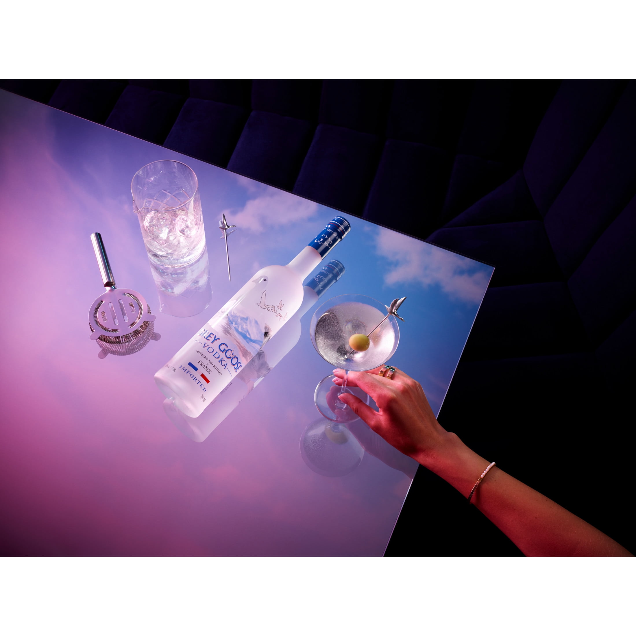 GREY GOOSE Vodka, 750 mL Bottle, ABV 40%