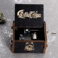 thumbnail image 2 of Caja de música de madera con manivela, temática Bohemia Rhapsody para mi esposa, regalo especial de Navidad y Año Nuevo, 2 of 4