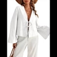 thumbnail image 1 of Camisa Y2K para Mujer, Blusa con Mangas Acampanadas y Cuello en V, Estilo Casual. S, 1 of 8