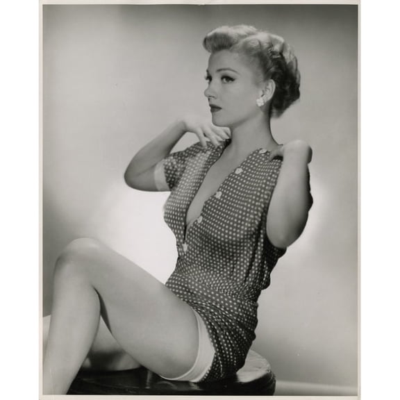 Anne Baxter - Nightgown Photo Print (8 x 10)