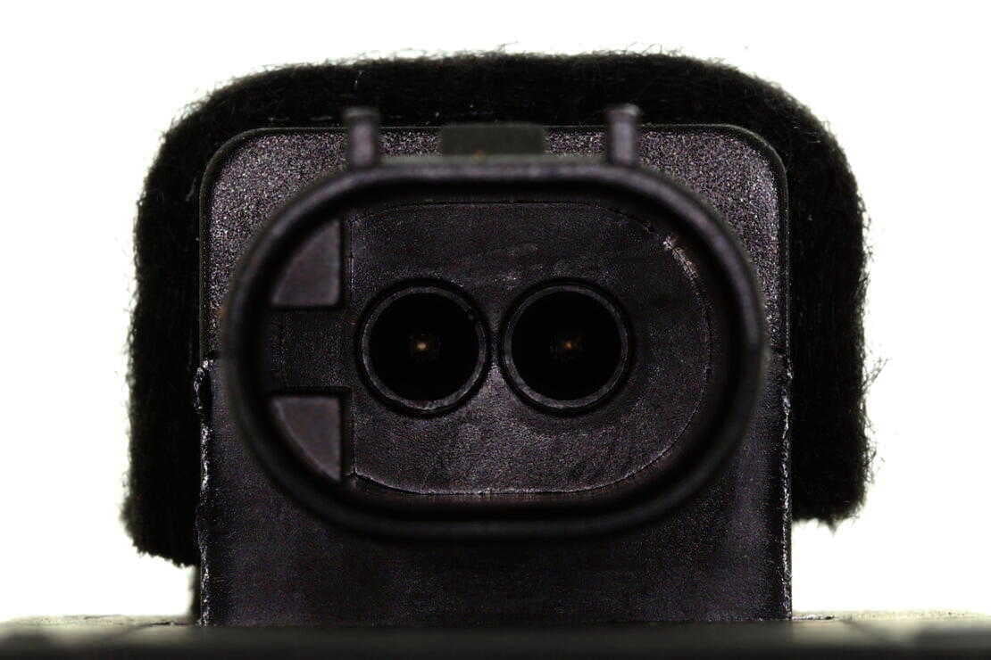 VEMO V30-77-1046 Control Valve, coolant