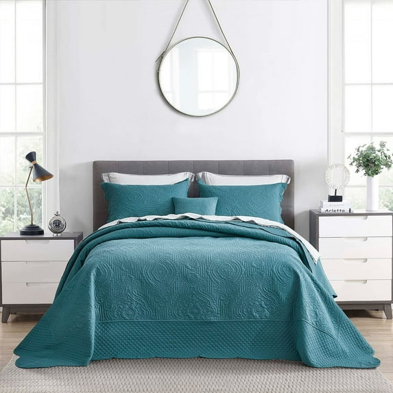 Oversized King Bedspread Lagoon 128x120 Extra Wide, Ultrasonic Coverlet Bedding Set, Lightweight Thin Comforter, Reversible, 4 Piece, 100% Microfiber, King/Cal King, Lagoon