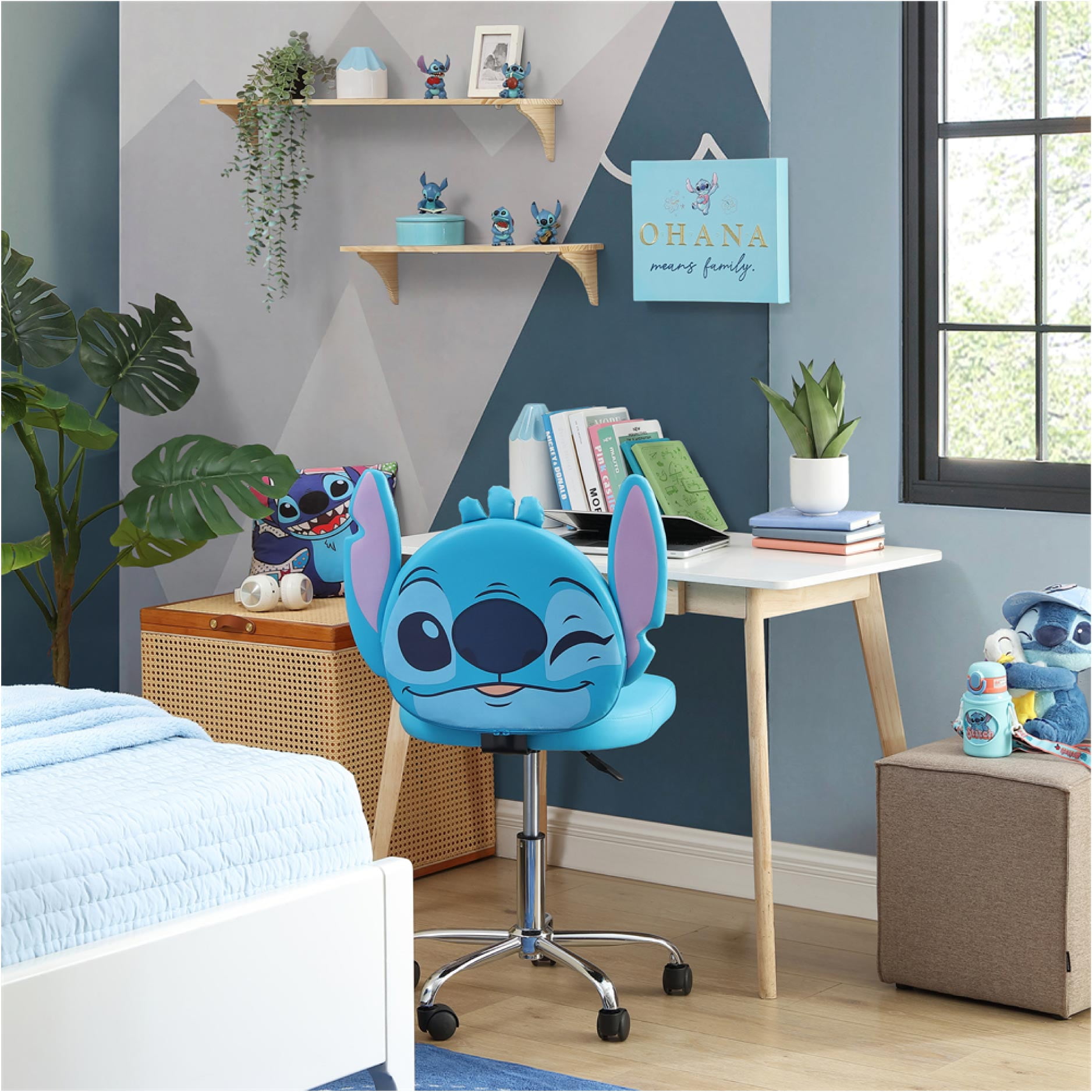 Stitch , Kids Figural Desk Chair