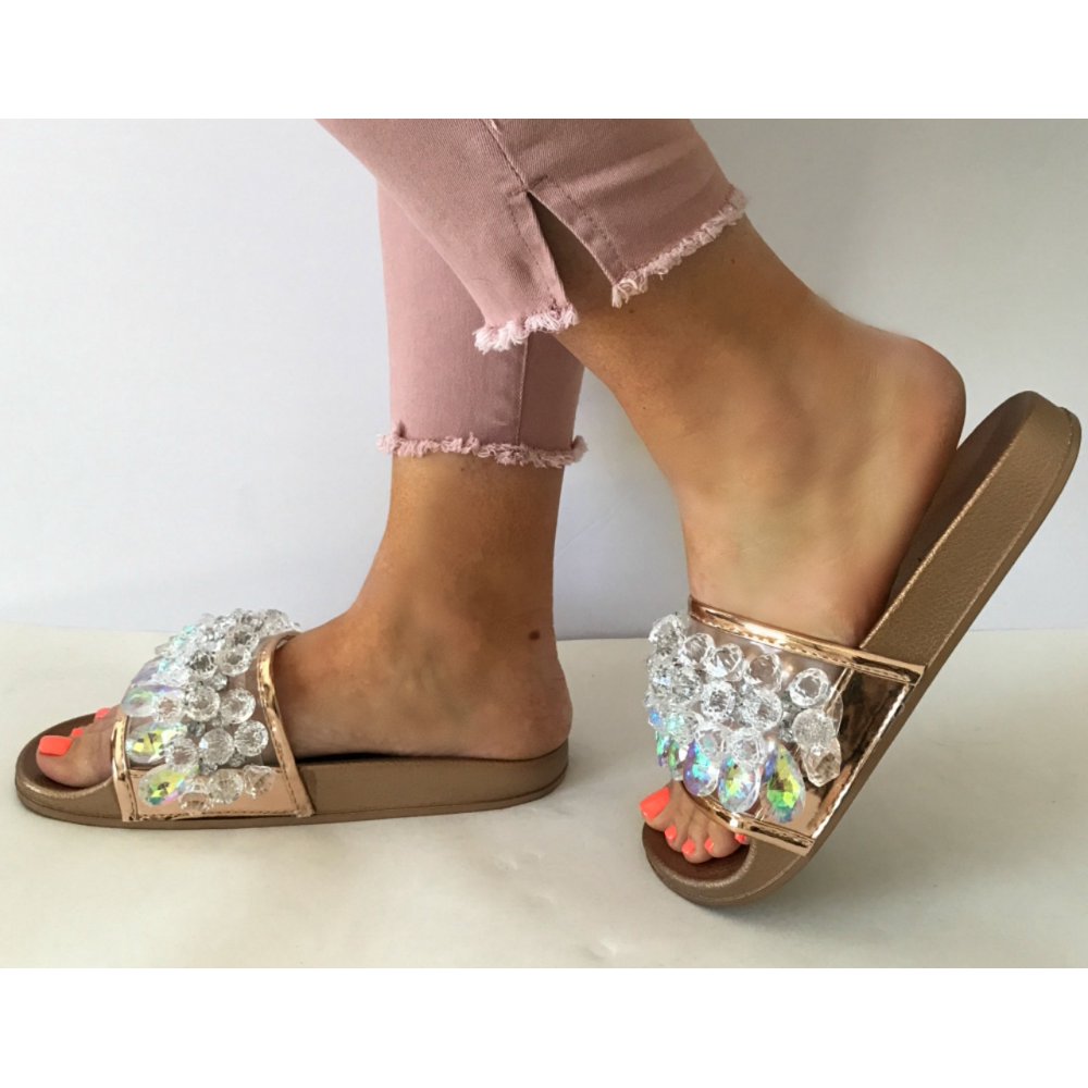 Cape Robbin Moira63 Rhinestone Crystal Chandelier Slides Flip Flop