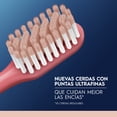 thumbnail image 3 of Cepillo de Dientes Oral-B Iconic Sensitive Cerdas Ultra Suaves 1 pza, 3 of 5