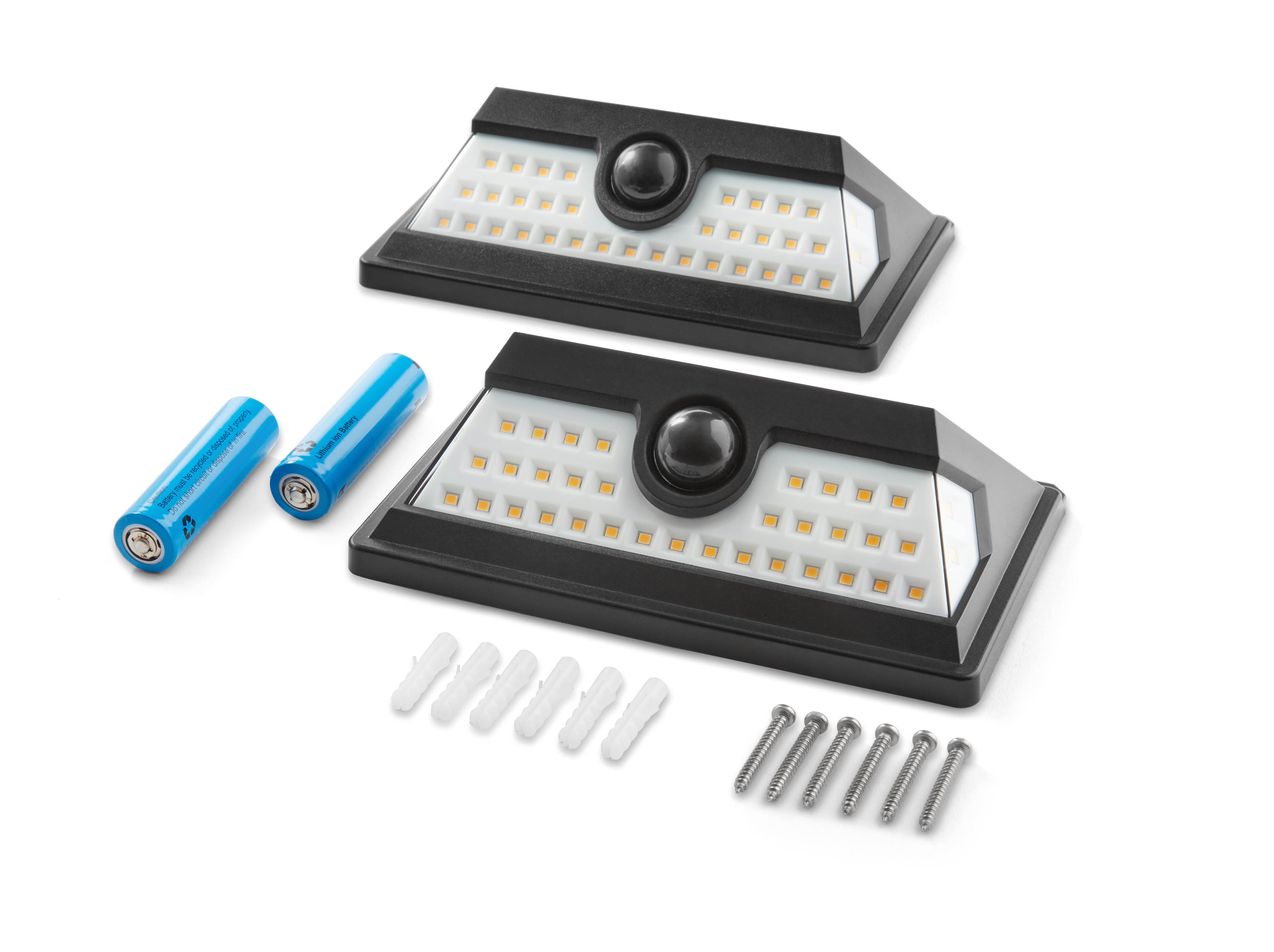 Hyper Tough 800 Lumen Solar Motion Security Light 2-Pack photo 5