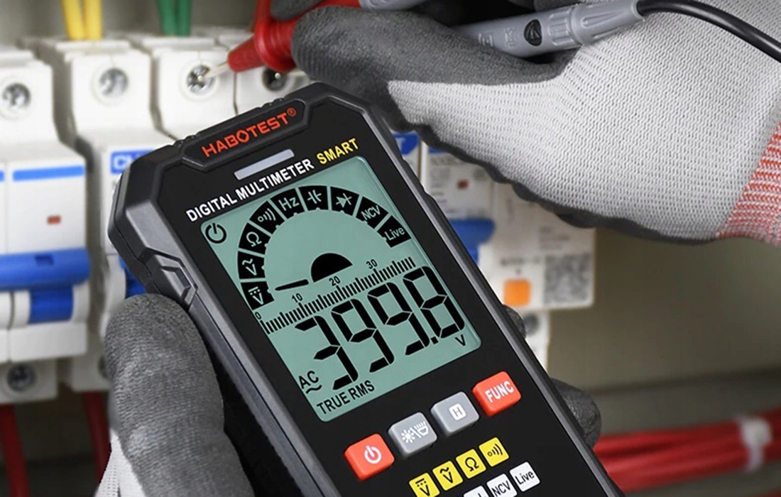 Digital smart multimeter electrician anti-burn repair meter universal meter