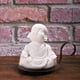 thumbnail image 4 of Fiudx Buda de Arenisca de Arena Blanca, Maitreya Sonriente, Artesanía de Resina, Decoración Relajante para Oficina, Figura para Aliviar El Estrés, Regalo Espiritual para La Familia, para Escritorio o, 4 of 6