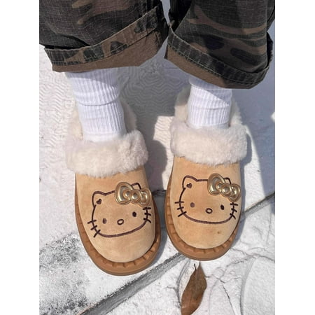 

Alex 2025 Kawaii Cute Hello Kitty Platform Slippers for Women Winter Casual Shoes for Students Warm Wool Cotton Indoor Footwear Y2K Style Ladies Shoes Cozy and Comfortable Winter Slippers