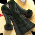 thumbnail image 1 of Manteau d'Hiver Chaud pour Femme en Peluche, 1 of 3