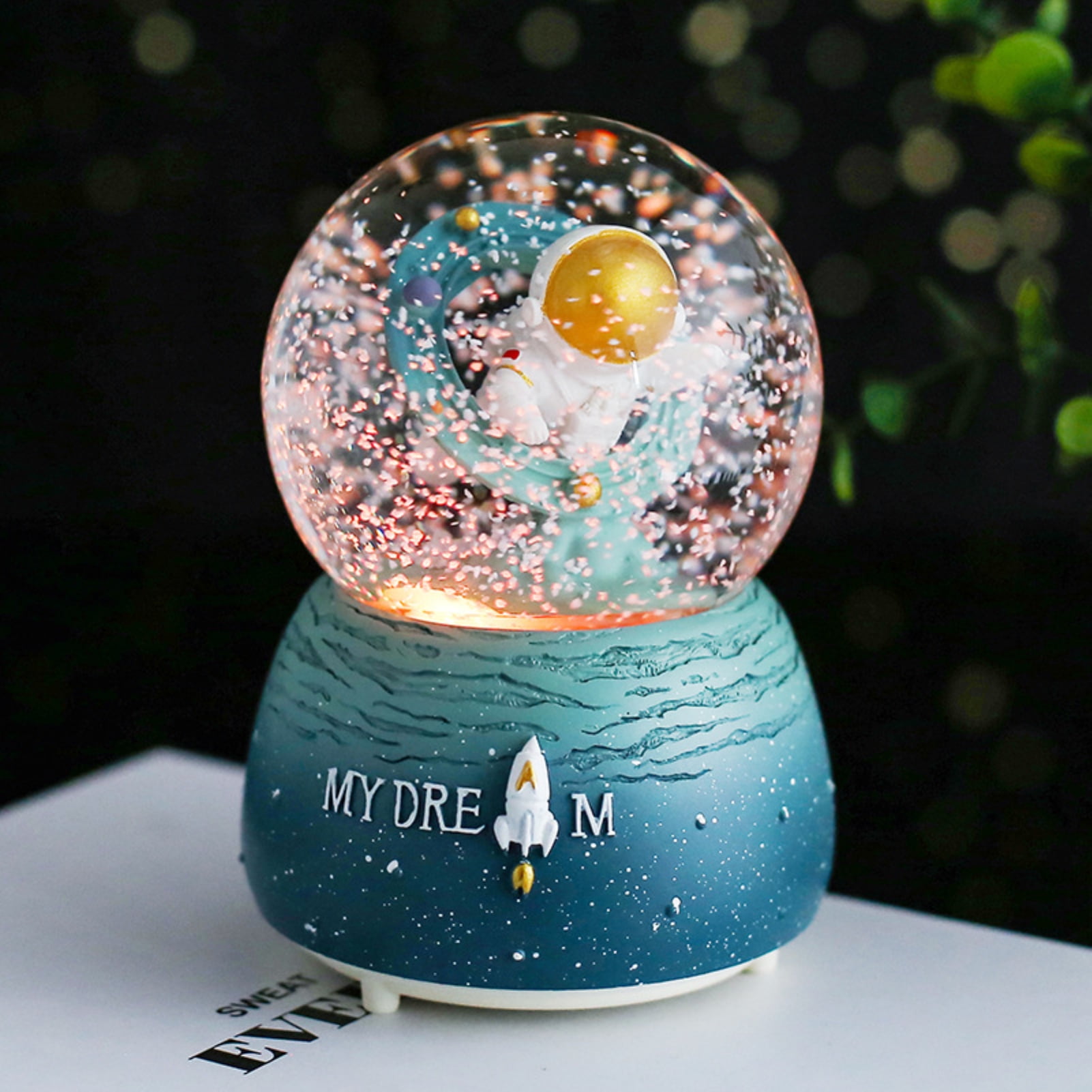 Leaveforme Rhinestone Snow Globe Delicate Adorable Eye-catching Resin Music  Space Astronaut Snow Globe for Kids