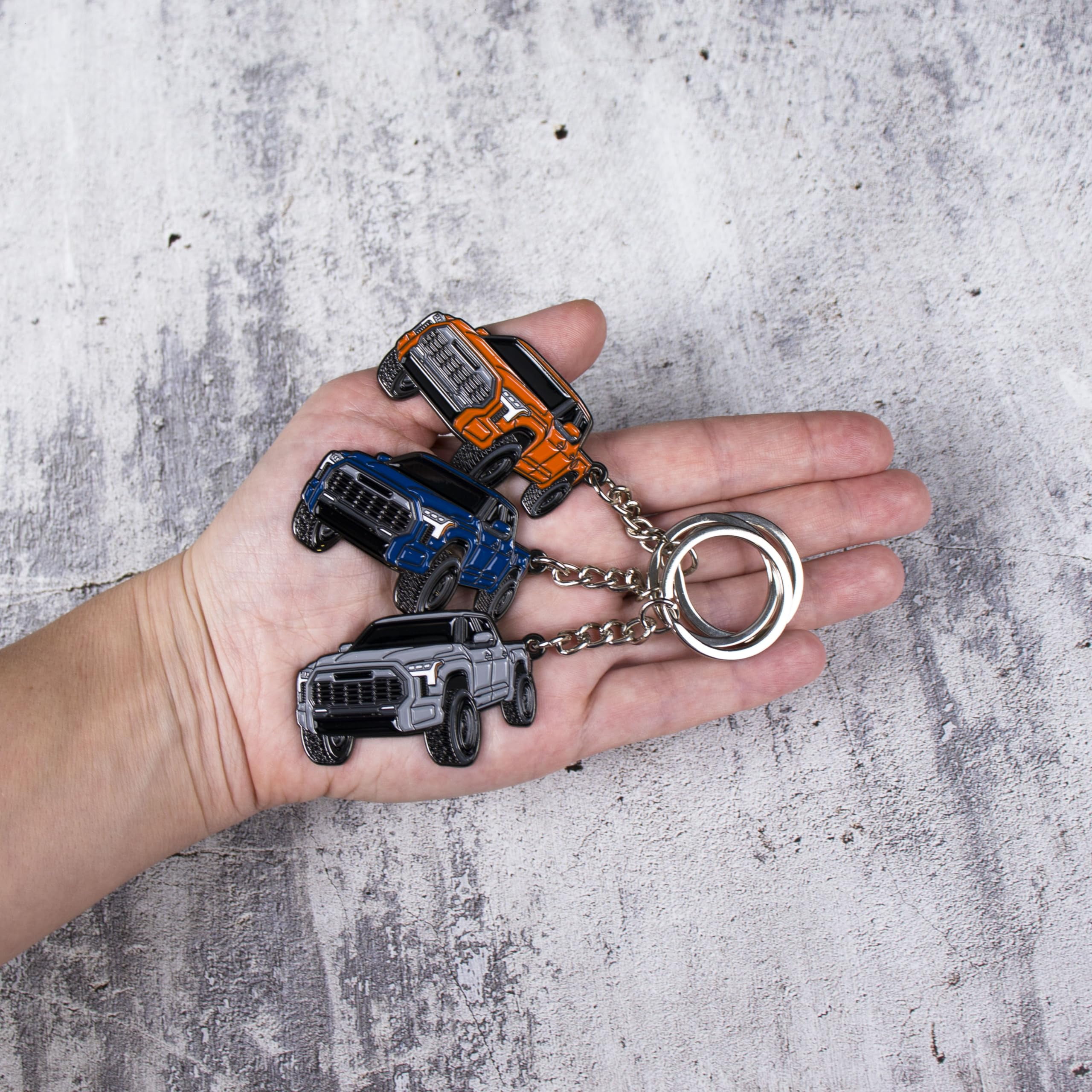 Accessories Metal Tundra Keychain 2024 2023 - Key Ring Fob Cover Ring Key Chain Toy Gift Truck
