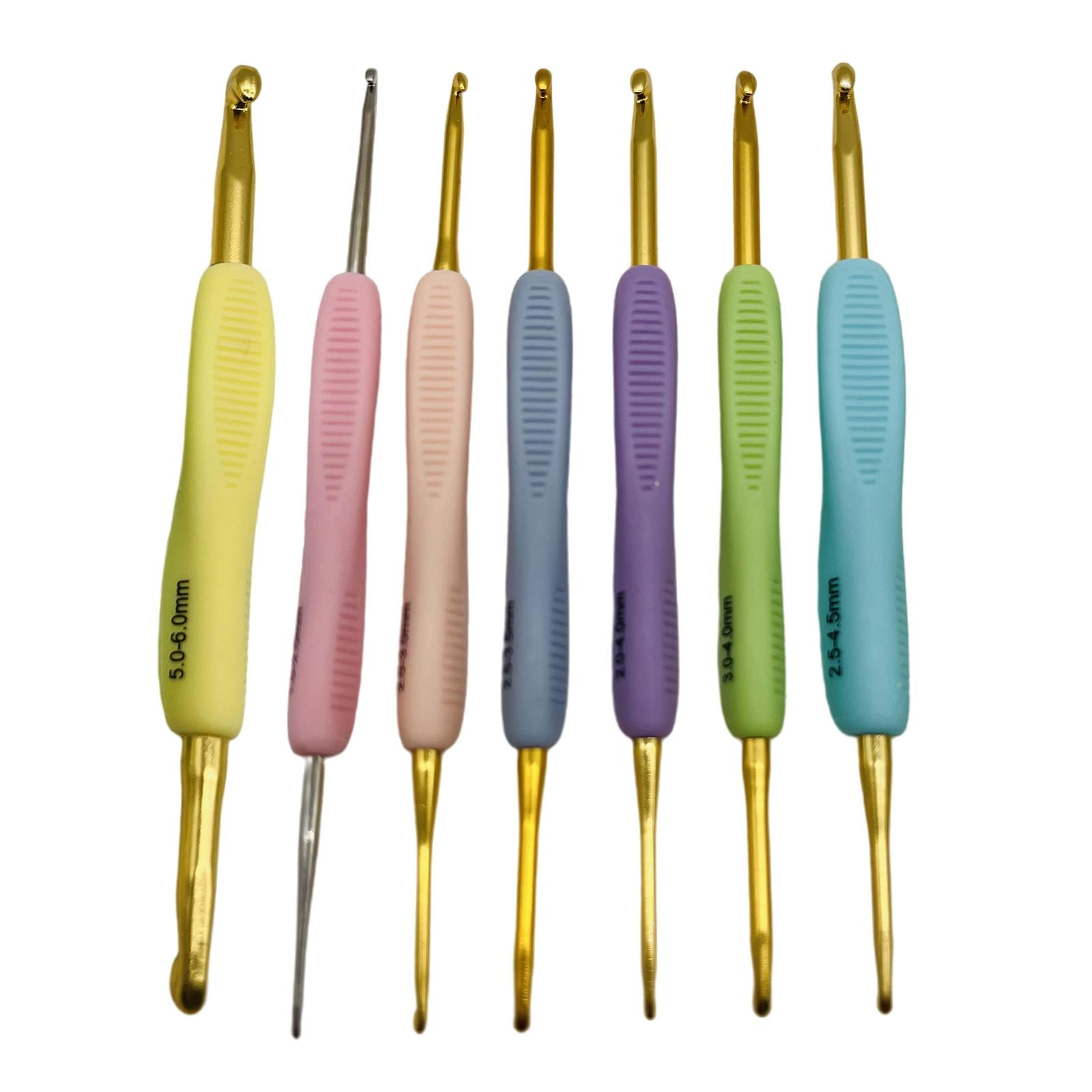 Crochet Hooks Kit 7Pcs Multi Colour Gift Multicolor for Knitting Enthusiasts