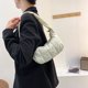 thumbnail image 4 of Bolso de hombro de tela Oxford para mujer, pliegues, bordado de rombos, diseño de bolso para axilas, bolsos simples para mujer, color blanco TUNC Sencillez, 4 of 5