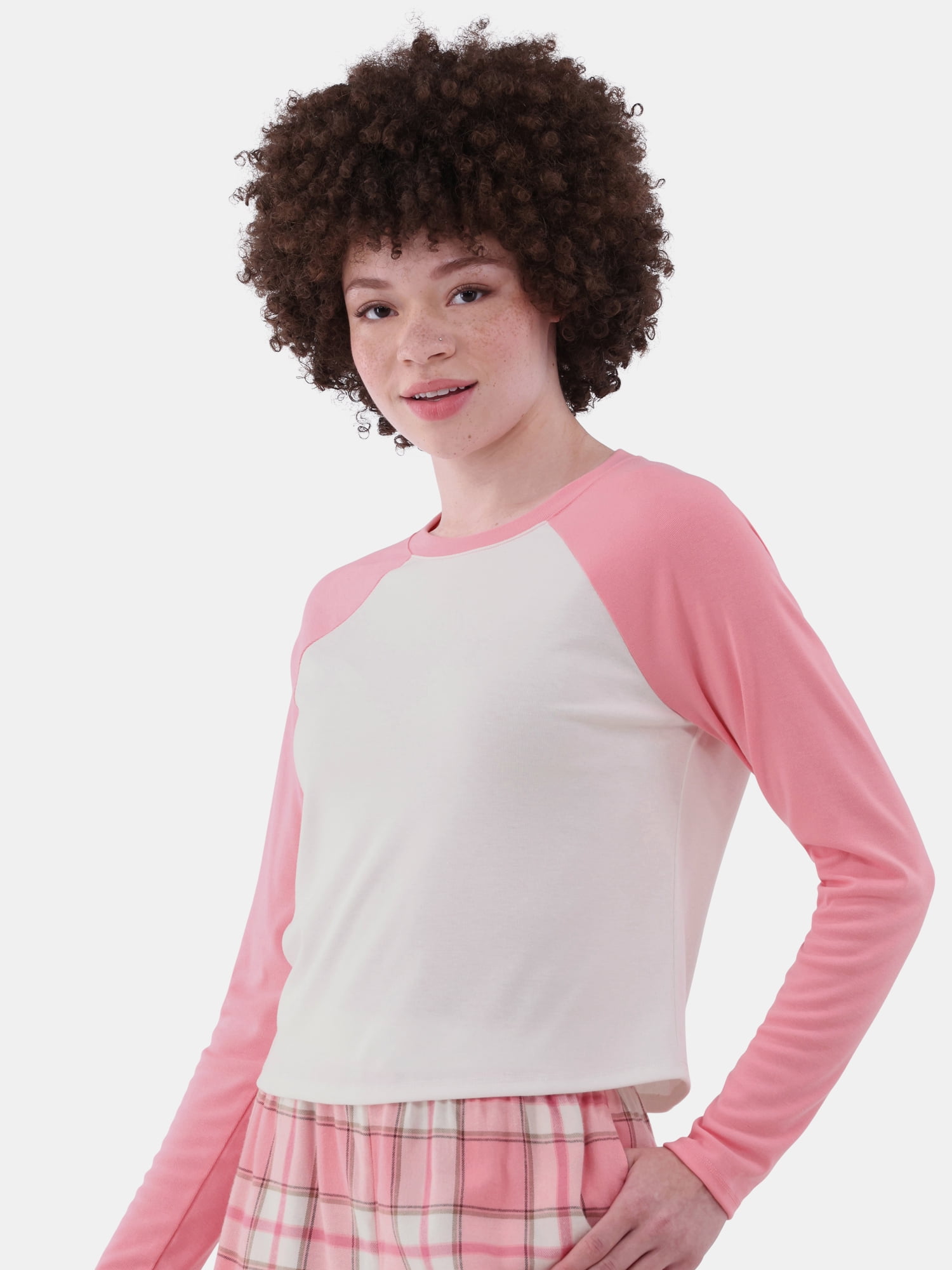 No Boundaries Long Sleeve Tee and Flannel Shorts Pajama Set, 2-Piece, Women’s and Women’s Plus
