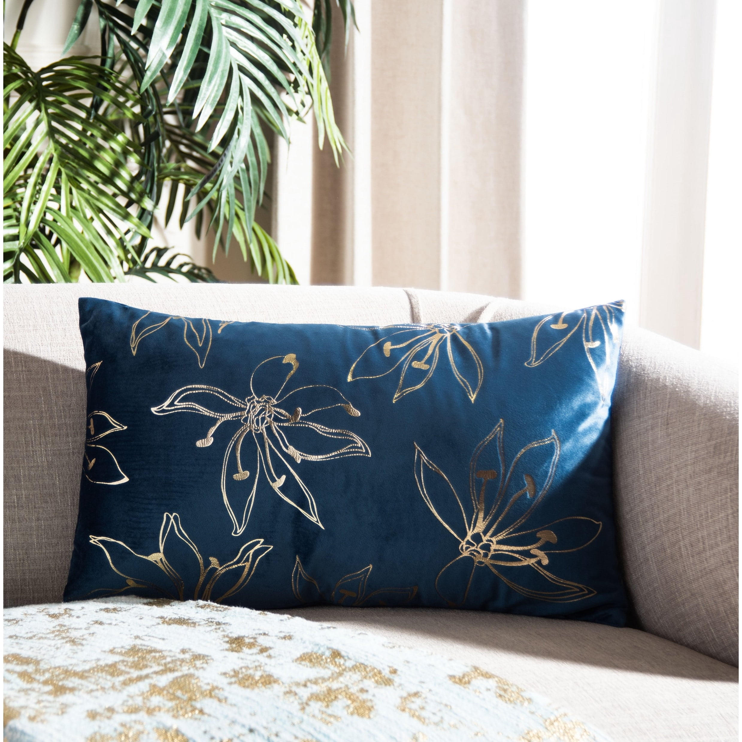 Safavieh Yari Floral Decorative Pillow, 18" x 18", Grey/Gold